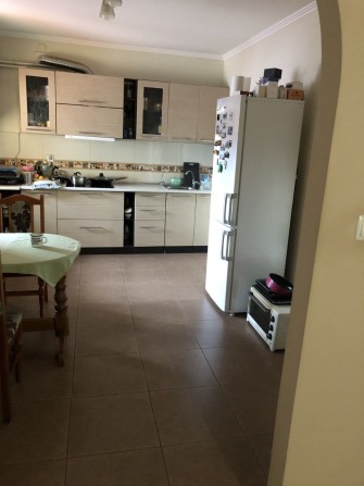 Продам 2кімн.новобудову поруч з центром - фото 1