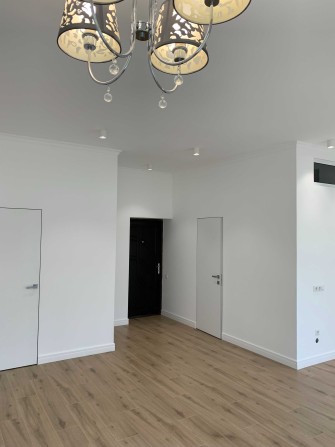 Продаж  2к  квартира  авторський ремонт Троєщина   М. Смотрицького, 70 - фото 1