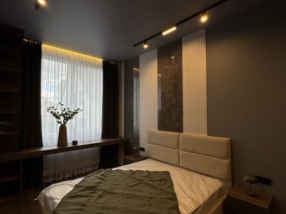 Центр міста, продаж, дизайнерська квартира Ужгород