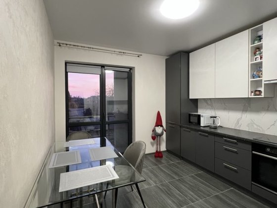 Продам простору 1,5 кімнатну квартиру, можливий продаж по програмах Ужгород