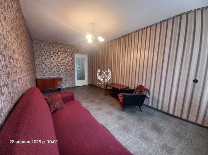 Продам 2- во кімнатну квартиру в Чернігові - фото 1