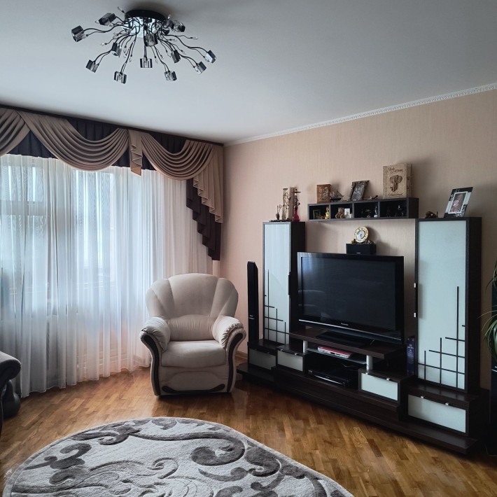Продаж 3-кімнатної квартири в центрі м. Чернігів, вул. П’ятницька,70 - фото 1