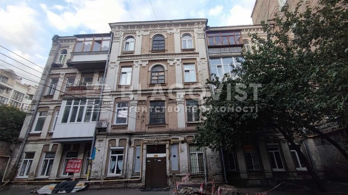 Продається квартира Межигірська, 32, доревол, цегла Поділ Контрактова - фото 1