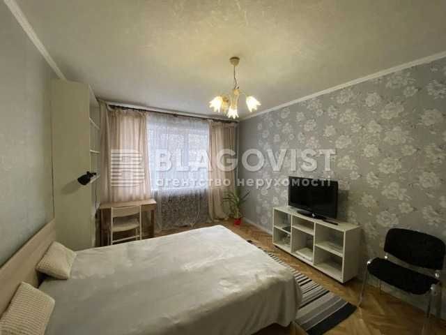 Микільсько-Слобідська, 4а продам квартиру - фото 1
