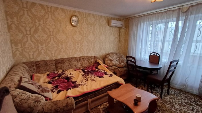 Продаж трикімнатної квартири по.Пр. Миру в Чернігові - фото 1