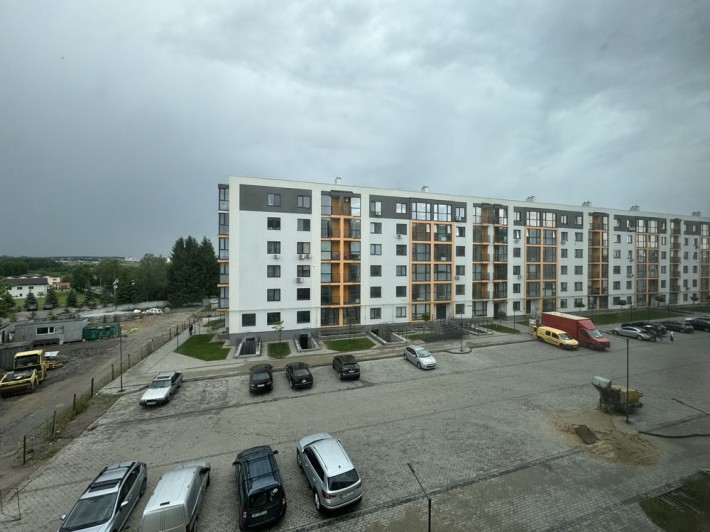 Продаж 2к квартири 69 кв. м на шосе Барське - фото 1