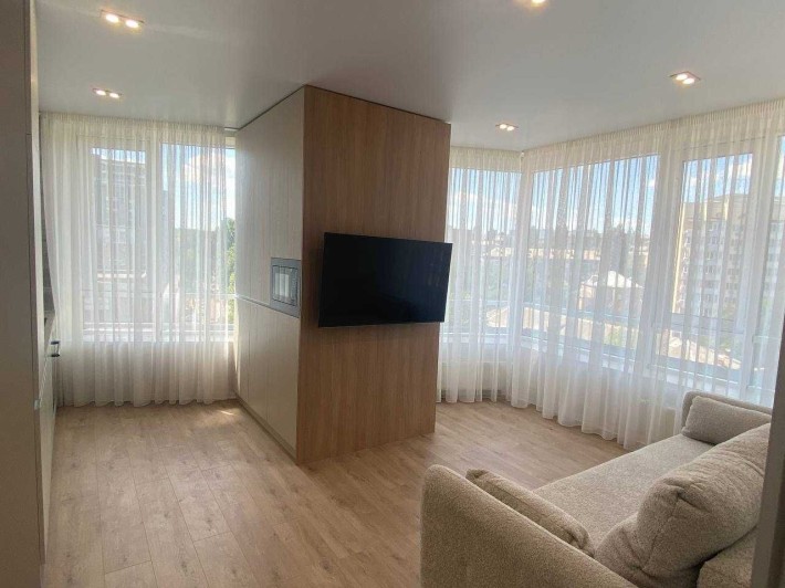 Продаж 2к квартири з ремонтом просп. Голосіївський 78/2 ЖК White Lines - фото 1