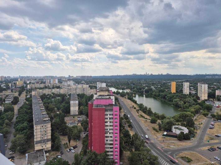 продам 2к квартиру в жк радужный - фото 1