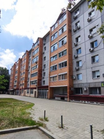 Продам большую 1 ком квартиру, 12 квартал, Терра с ремонтом, правый б - фото 1