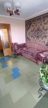 Продам 2х ком квартиру на Квартале - фото 1