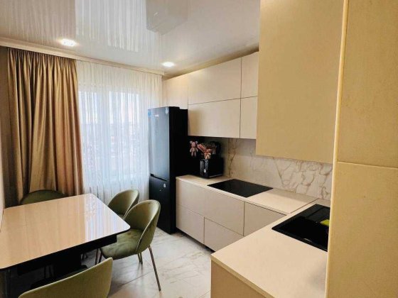 ПРОДАЖ 3к квартира Поділля Ремонт можливо єВідновлення Винница