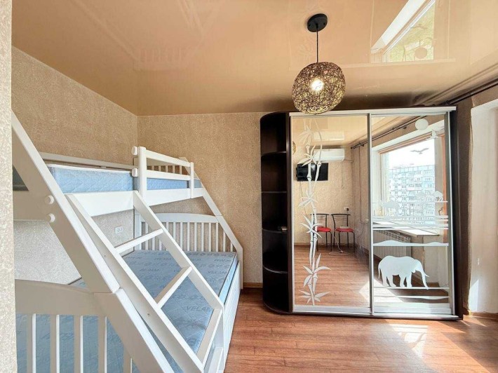 Продам, Тополь 2, малосемейка, ремонт, мебель, техника - фото 1