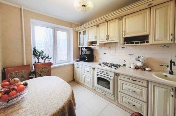 Продаж 3к квартири 65 кв. м на вул. Пирогова - фото 1