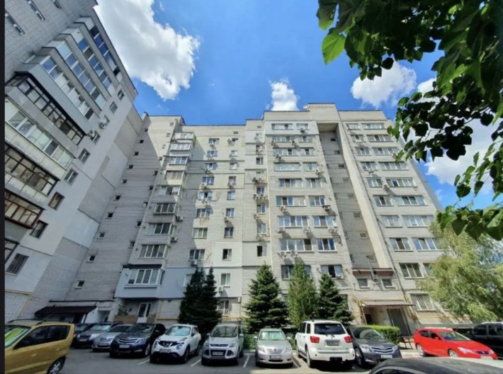 Продам 4 комнатную квартиру на Слабожанском! - фото 1