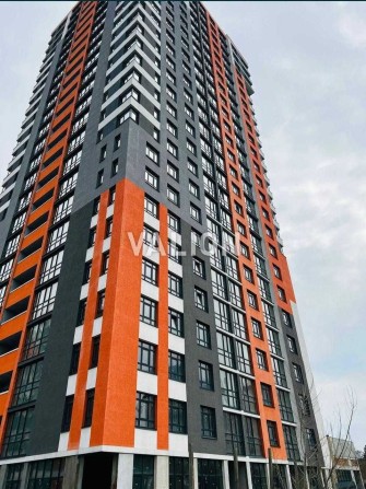 Продається  простора 1-кімнатна квартира в ЖК "Бережанський" - фото 1