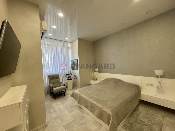 Продам 2 к квартиру в ЖК Панорама - фото 1