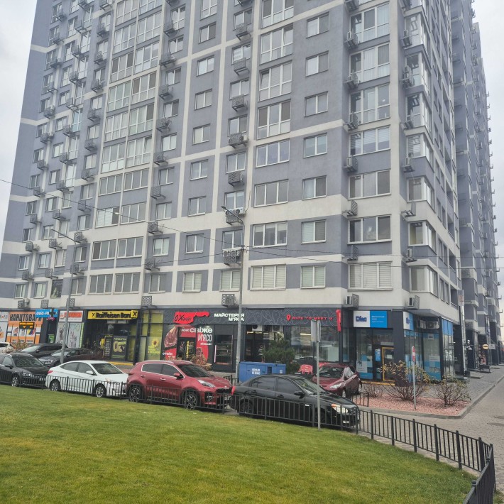 1-кімнатна, 41 кв.м., ЖК "Лебединий", ст.м."Харківська". - фото 1