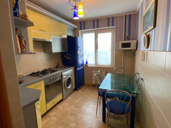 3х кімнатна з ремонтом, мебльована з технікою на Доценка Чернигов