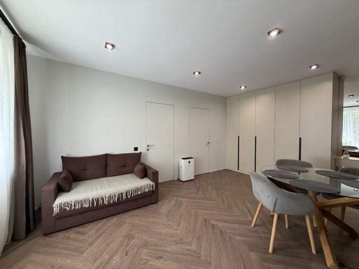 Продам дизайнерскую 3к квартиру на Пр. Поля ( Кирова ) - фото 1