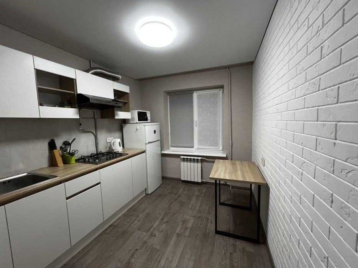 Продаж 2к квартири Донецьке шосе ж/м Лівобережний-3 ТРЦ Караван - фото 1