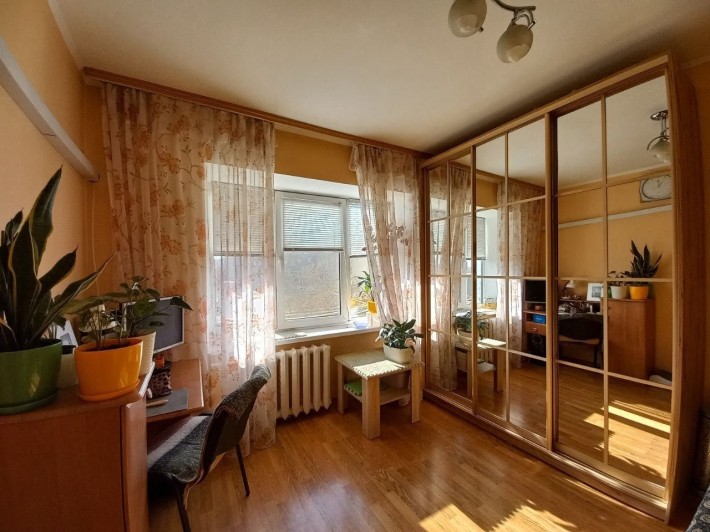 Продаж 2к квартири, цегла, на П.Корнелюка - фото 1