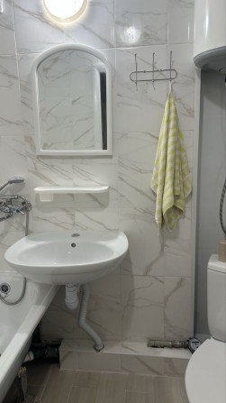 Продаж 1 кімнатної квартири з ремонтом ж/м Тополь 3 - фото 1