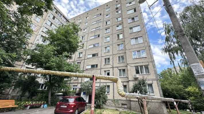 Продам 3 кімнатну квартиру на Урожаї - фото 1