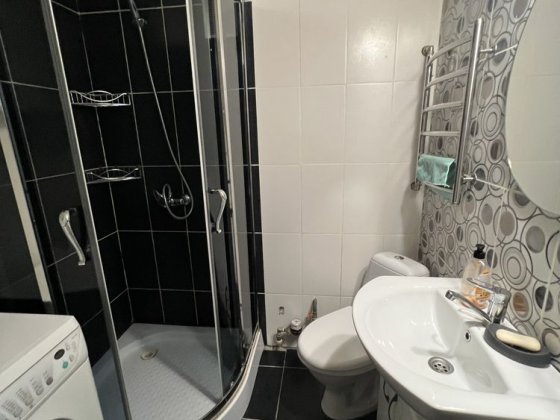 Продам 2кім квартиру по вул Ольжича Житомир