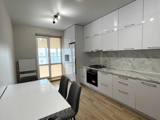 Стильна однокімнатна квартира в районі Авіаторів—готова до заселення! Чернигов