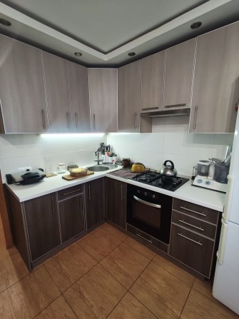 Продам 2х комнатную квартиру Хортицкий район Лахтинская - фото 1