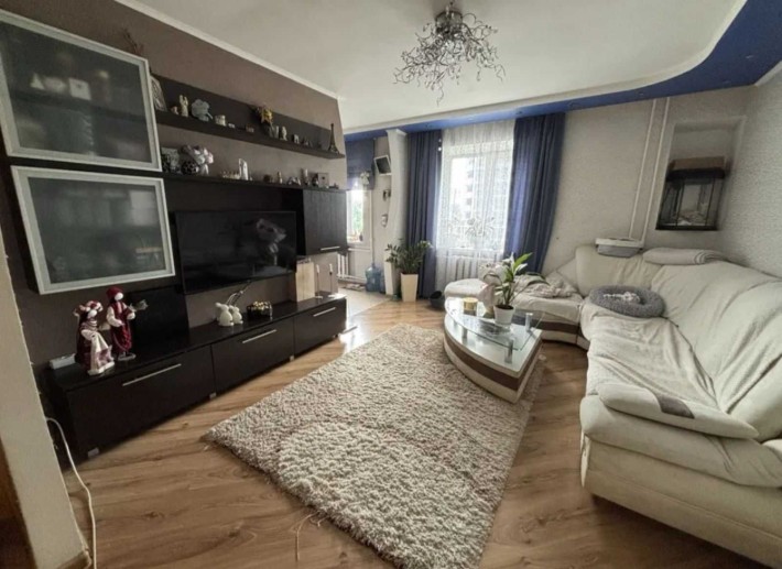 3 трьохкімнатна квартира центр - фото 1