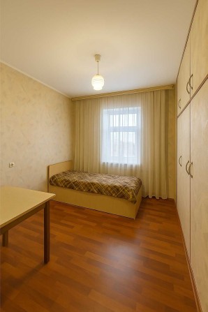 3 кім квартира чешка середній поверх площа перемоги торг - фото 1