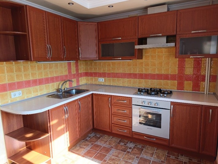 Продаж 3х комн.кв в Південному мкр-ні ( 6/9) - фото 1