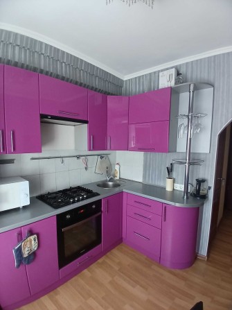 Двухкомнатная квартира на Спартака Маковского, 8 - фото 1