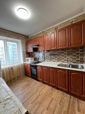 Продаж Тополя-2. Квартира з ремонтом, гаражем та кладовою - фото 1