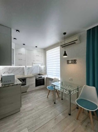 Продам 2к квартиру в Центре. Ремонт. ЦЕНА!!! - фото 1