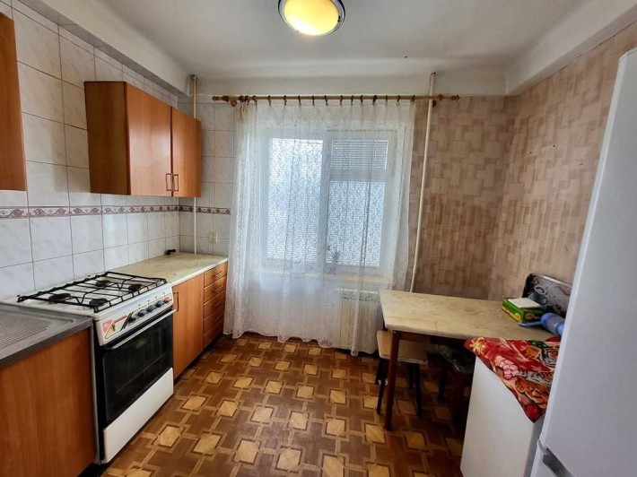 Продажа 2-х к.кв. ул. Казака Бабуры, д.18, ТРЕТИЙ ЭТАЖ. - фото 1