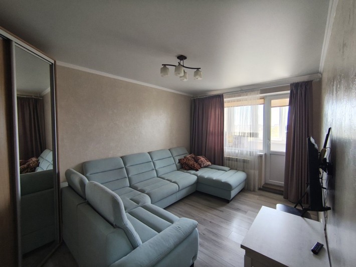 Продам 2 кімнатну квартиру поліпшеного планування - фото 1