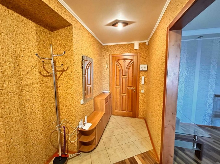 Продам 3 кімнатну квартиру в новому будинку - фото 1