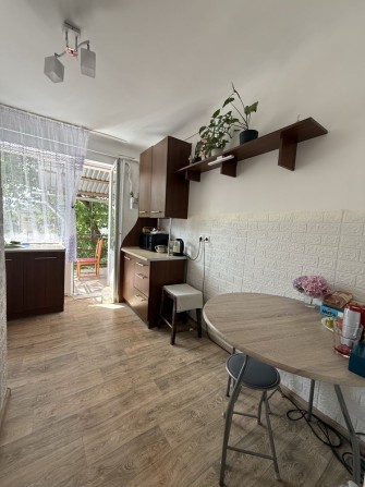 Терміновий продаж! Простора квартира з частковим ремонтом - фото 1