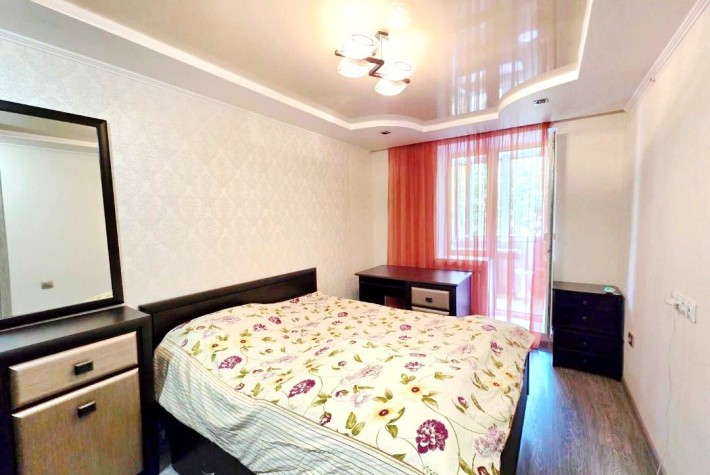 2 кім квартира ст.Автовокзал будинок  2000х років, 56 м кв, меблі - фото 1
