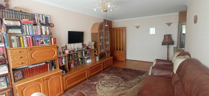 Продам 4х ком квартиру ж/м Тополь - фото 1