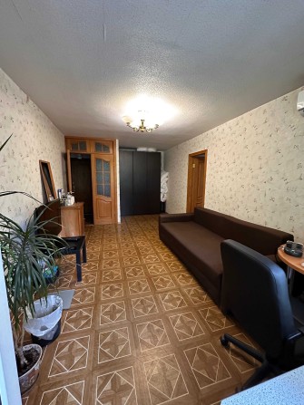 Продам 2-х кімнатну квартиру в центрі - фото 1