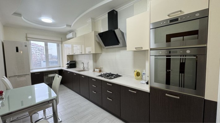 Продается 3-х комн. кв. в центре - фото 1