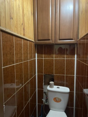 Продам 2к центр .кирпич - фото 1