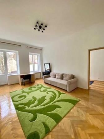 Продаж 2 кімнатної квартири, центр, вулиця Личаківська - фото 1