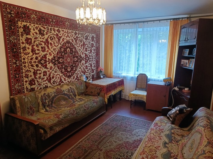 продаж чотирьохкімнатної квартири на крошні - фото 1