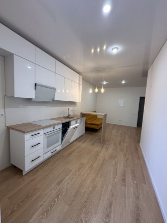 Продаж сучасної 1к квартири в новобудові - фото 1