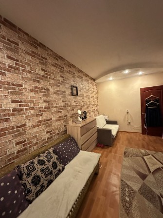 Продам 1- комнатную квартиру ! - фото 1