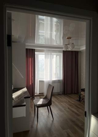 Продам 1-кімнатну квартиру з ремонтом | 38 м² | Цегла | Поверх 6 з 10 - фото 1
